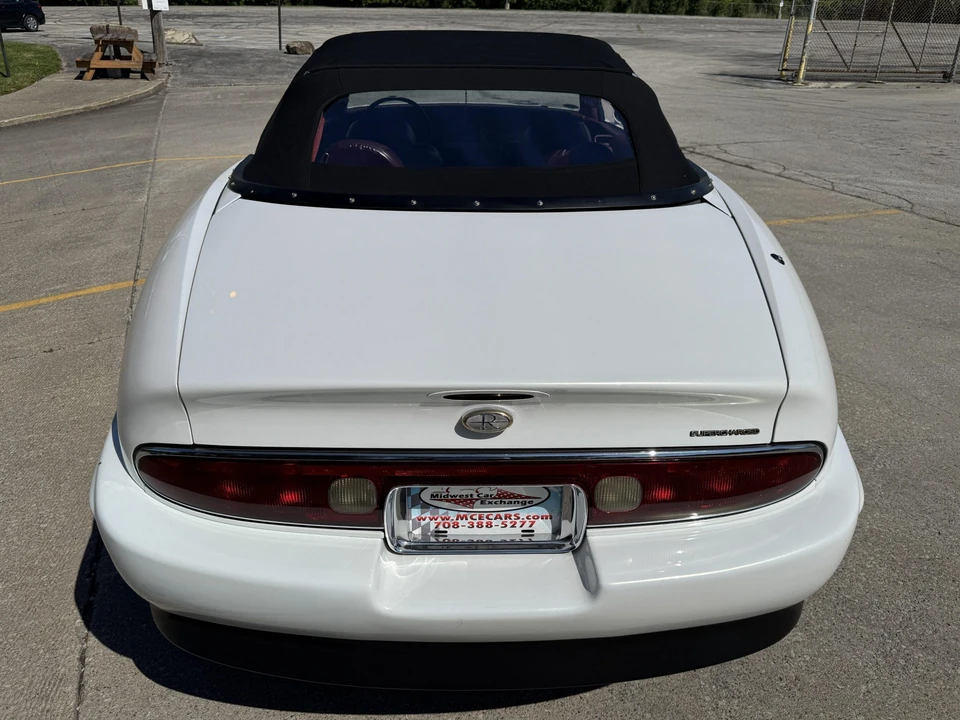 1996 Buick Riviera 8th Gen - Image 11 of 31