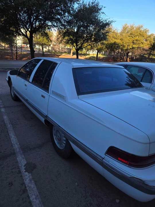 1996 Buick Roadmaster - Image 4 of 7