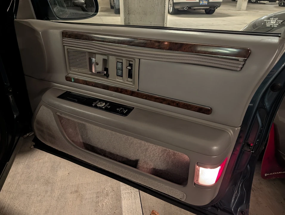 1996 Buick Roadmaster - Image 20 of 21