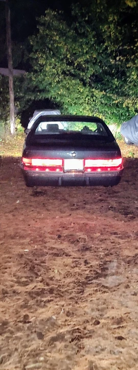 1996 Buick Roadmaster - Image 2 of 21