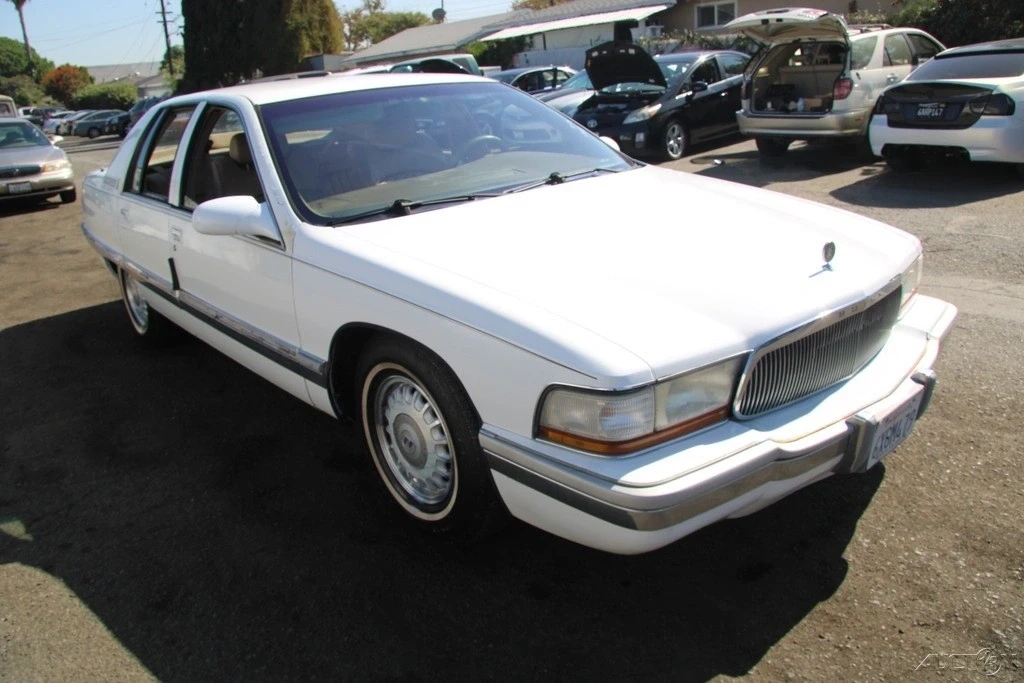 1996 Buick Roadmaster - Image 8 of 21