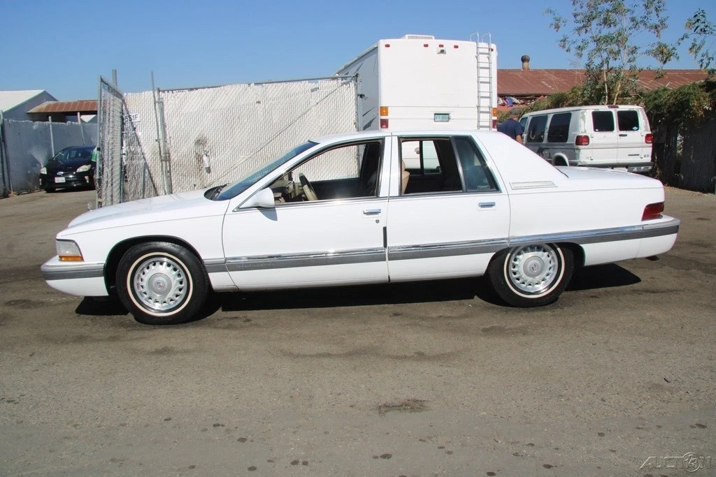 1996 Buick Roadmaster - Image 3 of 21