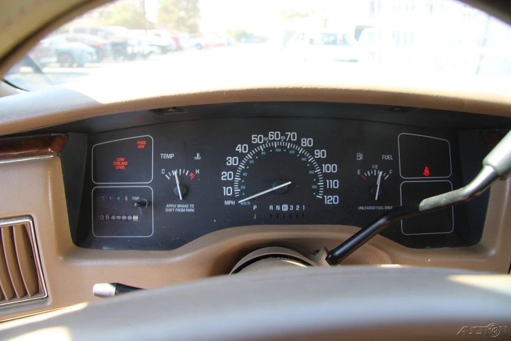 1996 Buick Roadmaster - Image 14 of 21