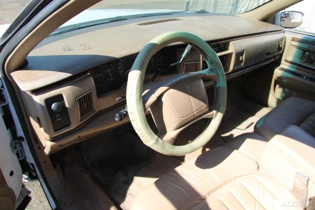 1996 Buick Roadmaster - Image 13 of 21