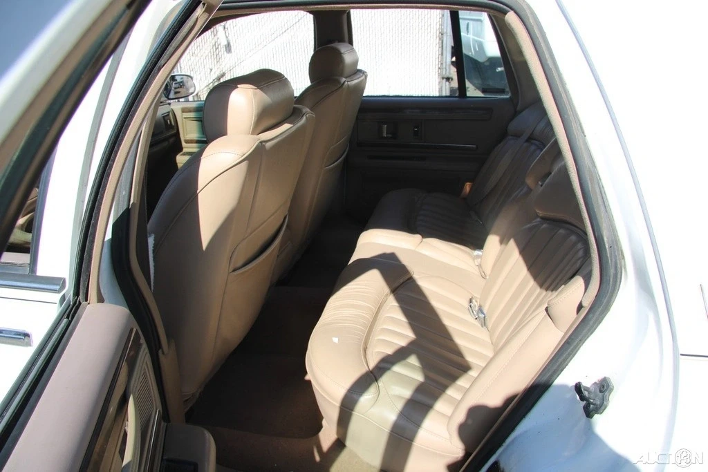 1996 Buick Roadmaster - Image 19 of 21