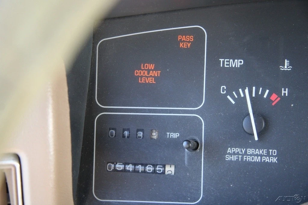 1996 Buick Roadmaster - Image 16 of 21
