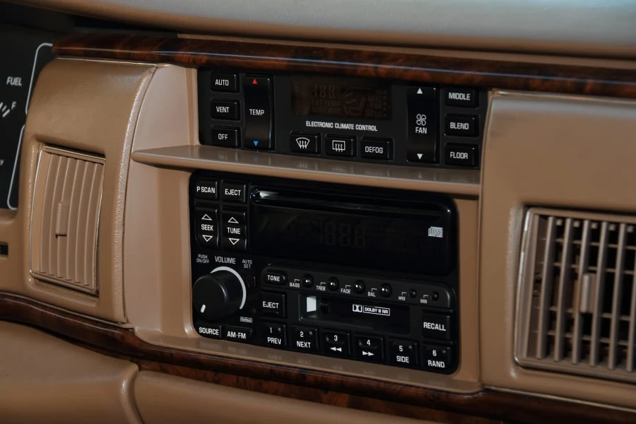 1996 Buick Roadmaster - Image 20 of 31