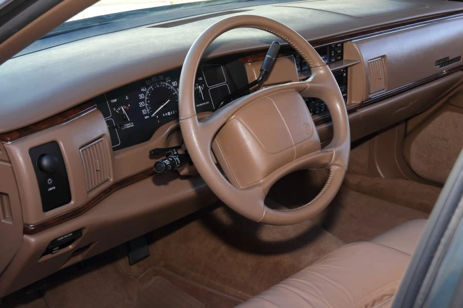 1996 Buick Roadmaster - Image 22 of 31
