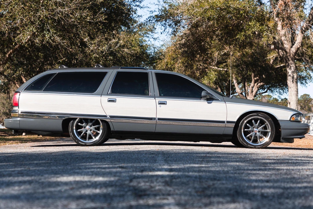 1996 Buick Roadmaster - Image 3 of 31