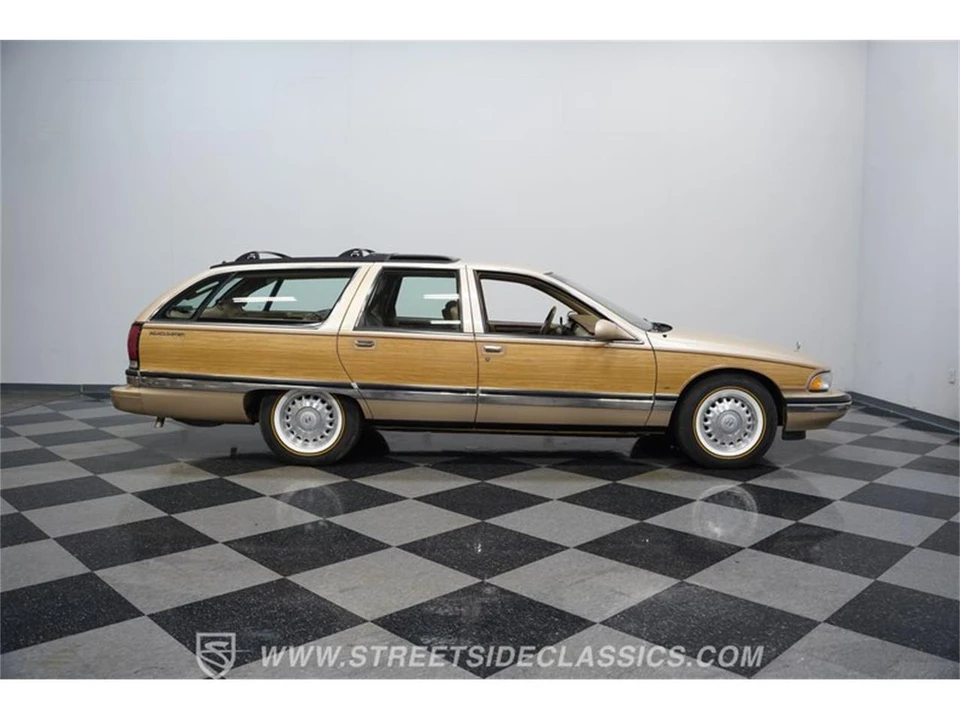 1996 Buick Roadmaster - Image 13 of 31
