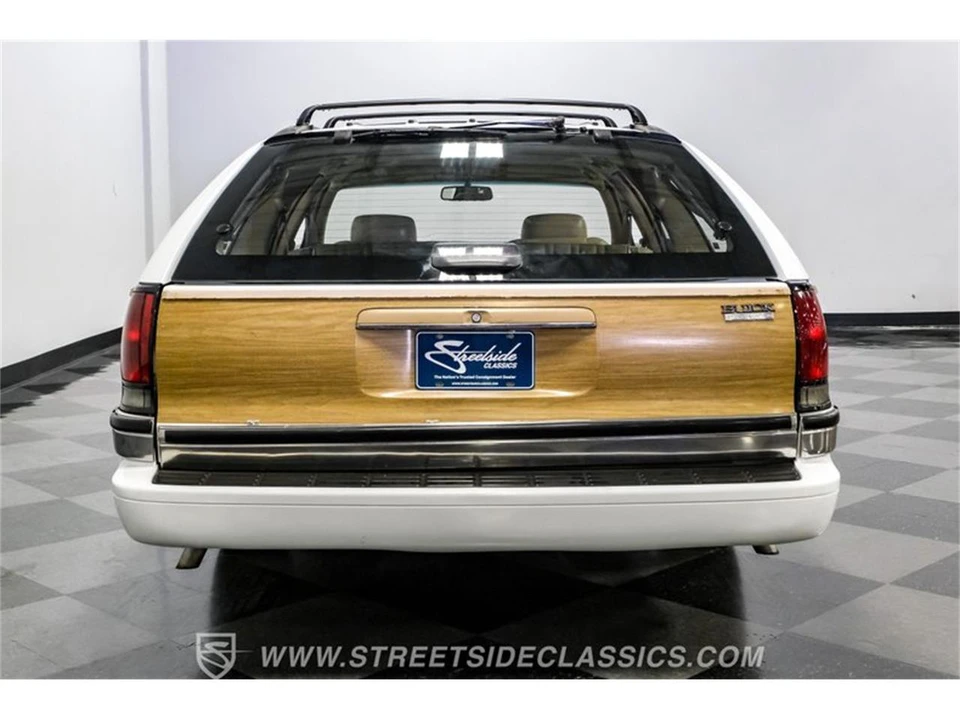1996 Buick Roadmaster - Image 10 of 31