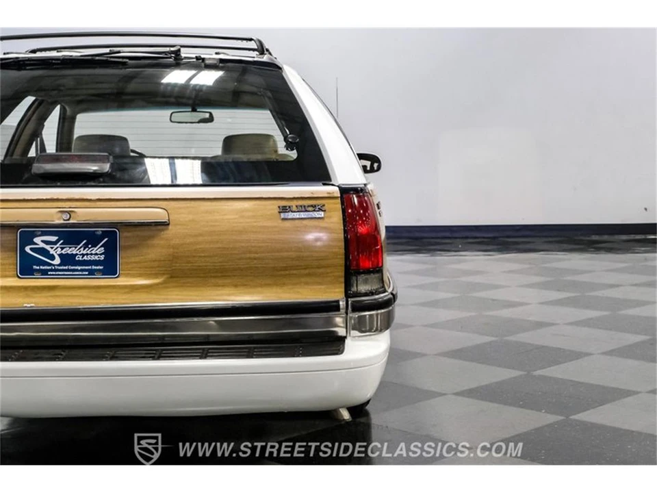 1996 Buick Roadmaster - Image 25 of 31