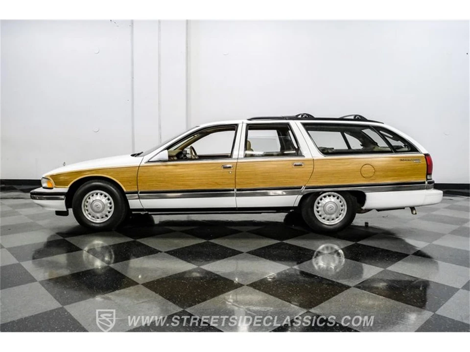 1996 Buick Roadmaster - Image 2 of 31