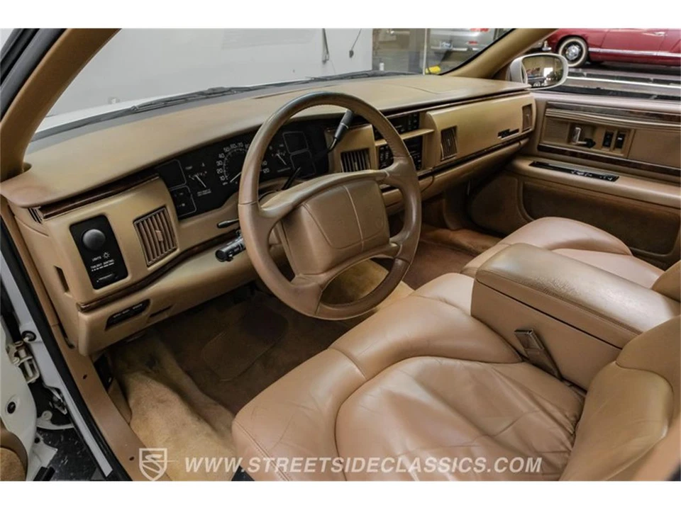 1996 Buick Roadmaster - Image 3 of 31