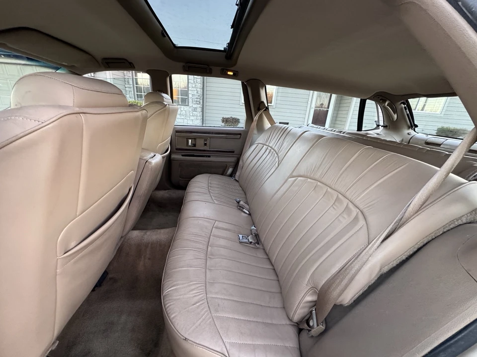 1996 Buick Roadmaster - Image 14 of 21