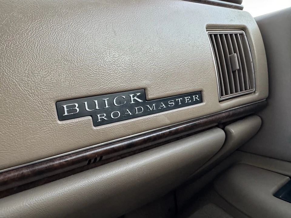 1996 Buick Roadmaster - Image 12 of 21