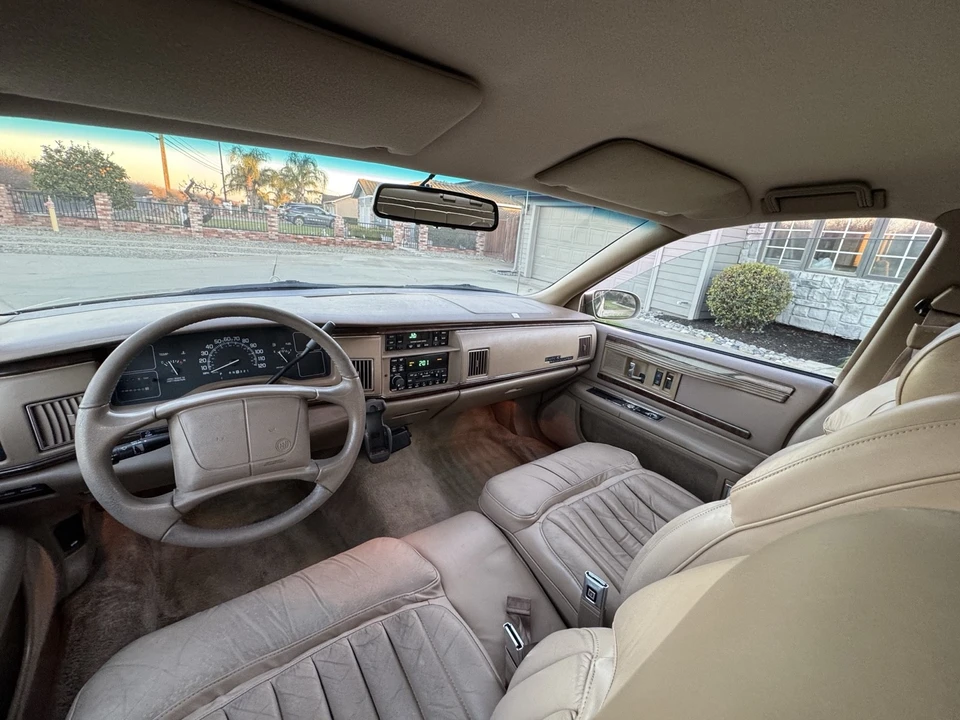 1996 Buick Roadmaster - Image 13 of 21