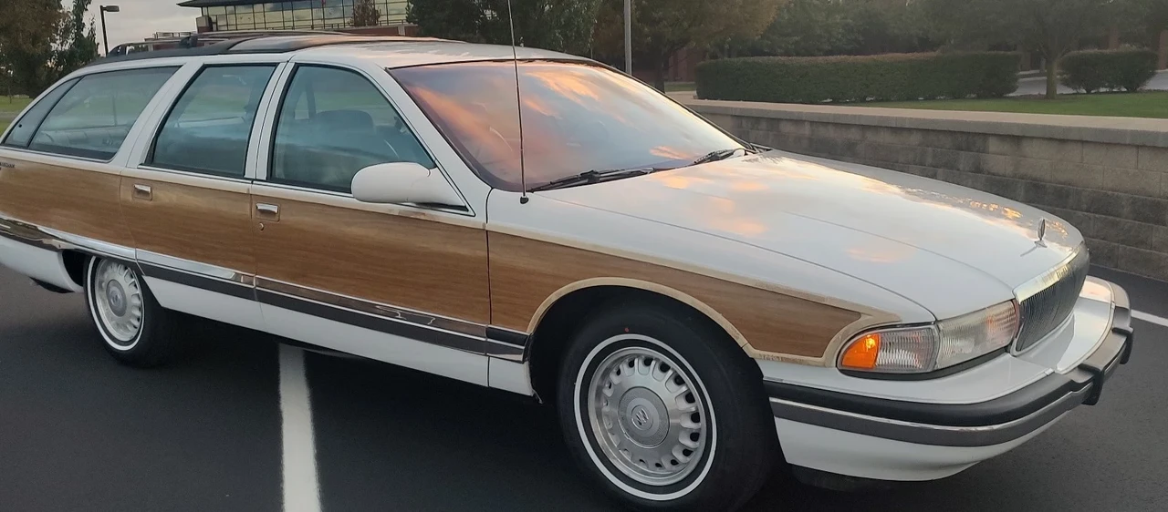 1996 Buick Roadmaster - Image 8 of 21