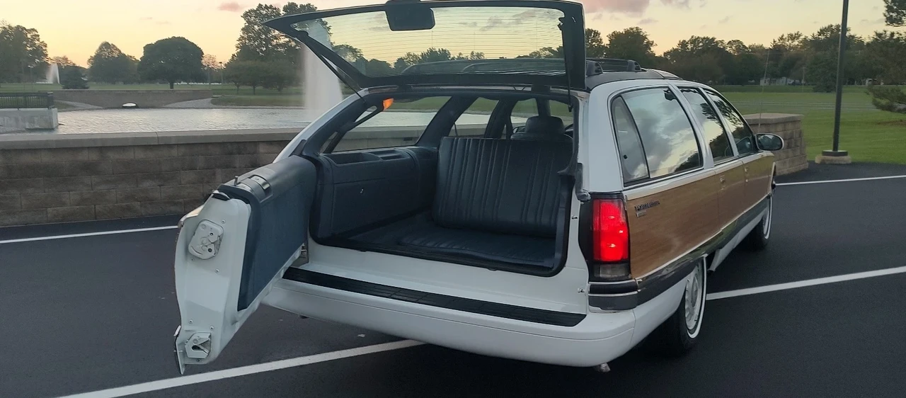 1996 Buick Roadmaster - Image 11 of 21