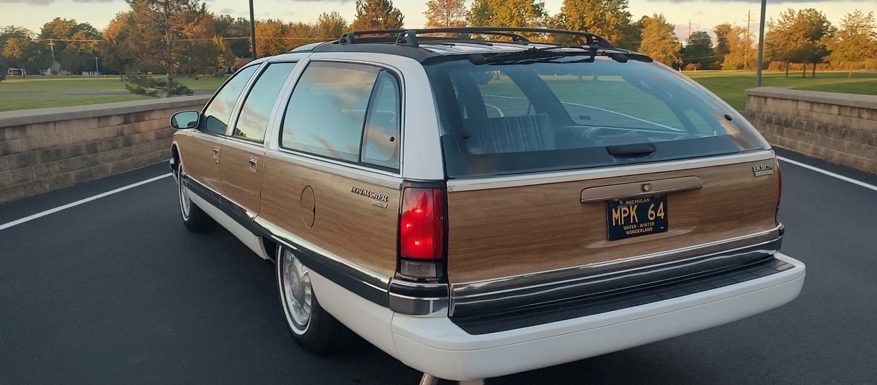 1996 Buick Roadmaster - Image 7 of 21