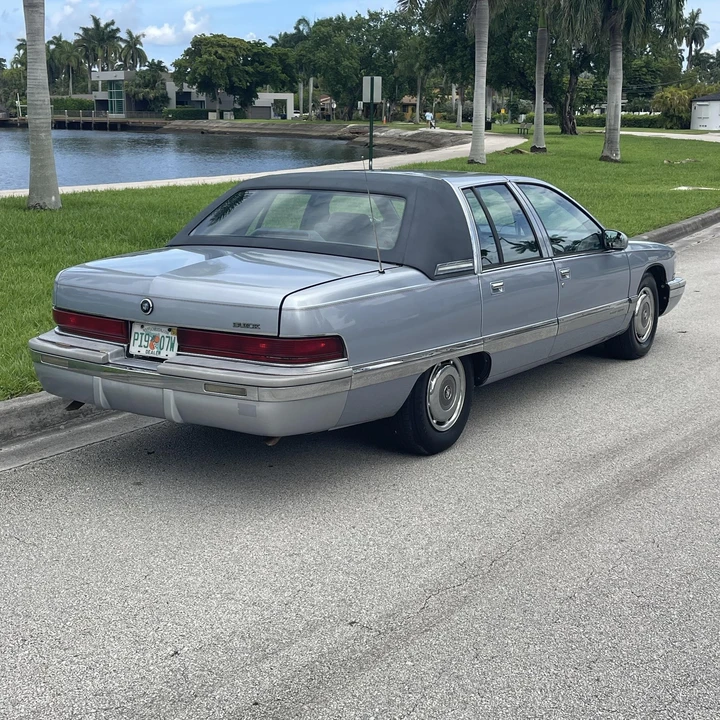 1996 Buick Roadmaster - Image 12 of 12