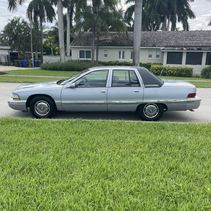 1996 Buick Roadmaster - Image 7 of 12