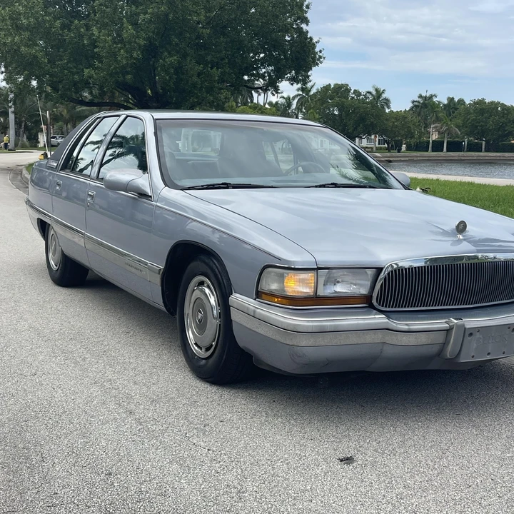 1996 Buick Roadmaster - Image 3 of 12