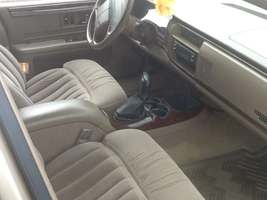 1996 Buick Roadmaster - Image 4 of 4