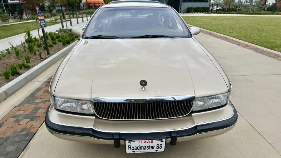 1996 Buick Roadmaster - Image 4 of 31
