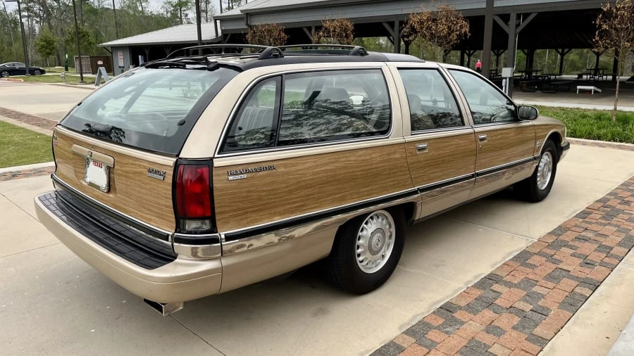 1996 Buick Roadmaster - Image 3 of 31