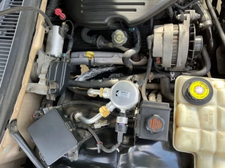 1996 Buick Roadmaster - Image 25 of 31
