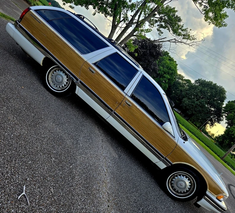 1996 Buick Roadmaster - Image 6 of 13