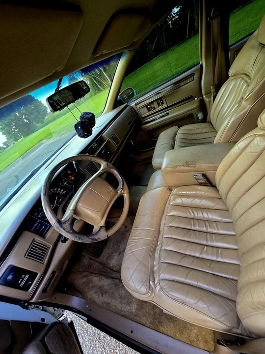 1996 Buick Roadmaster - Image 8 of 13