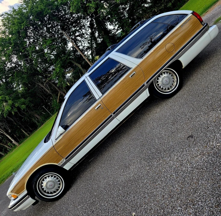 1996 Buick Roadmaster - Image 2 of 13