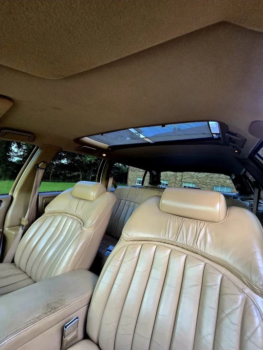 1996 Buick Roadmaster - Image 10 of 13
