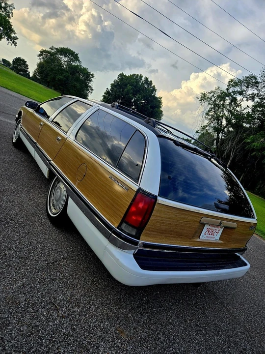 1996 Buick Roadmaster - Image 3 of 13