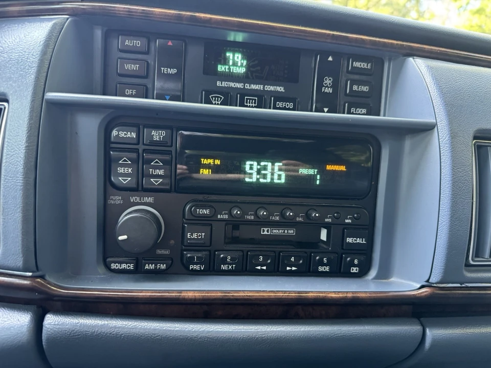 1996 Buick Roadmaster - Image 19 of 25