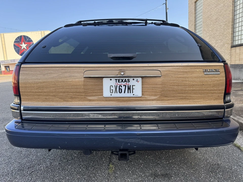 1996 Buick Roadmaster - Image 5 of 25