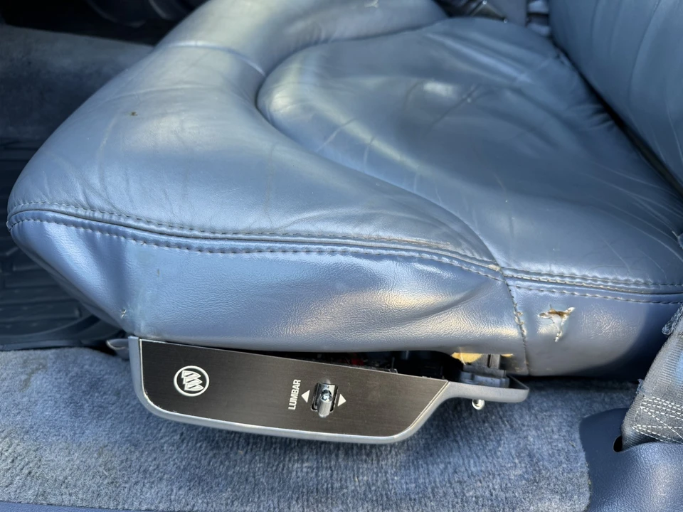 1996 Buick Roadmaster - Image 12 of 25