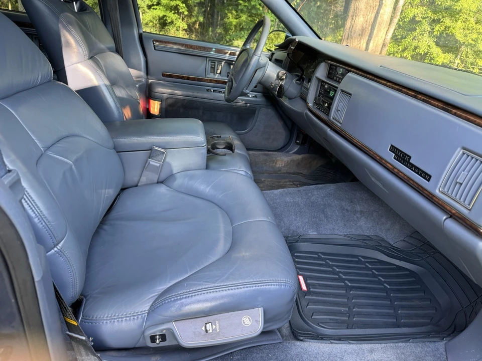 1996 Buick Roadmaster - Image 14 of 25