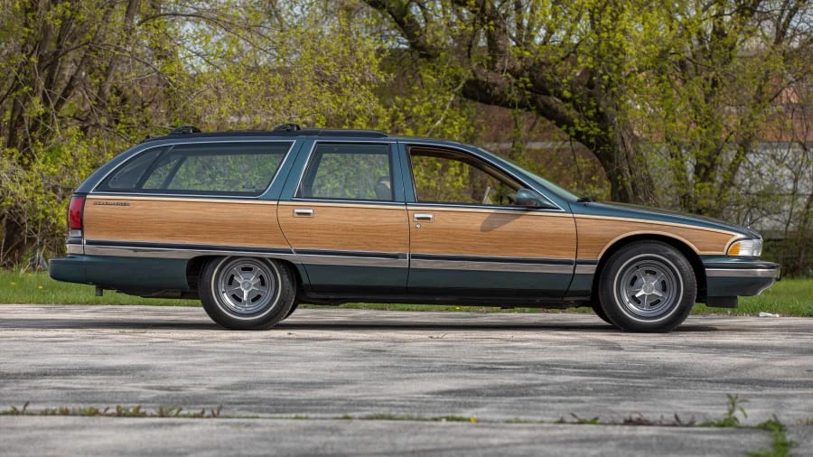 1996 Buick Roadmaster - Image 2 of 24