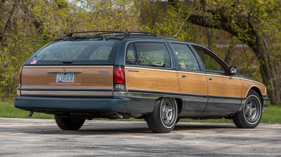 1996 Buick Roadmaster - Image 3 of 24
