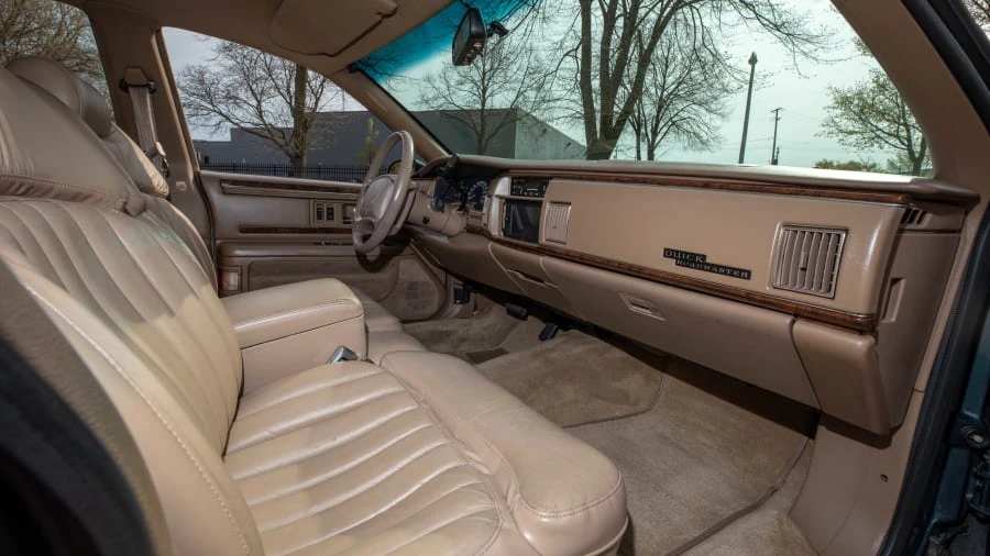 1996 Buick Roadmaster - Image 5 of 24