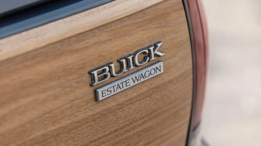 1996 Buick Roadmaster - Image 9 of 24