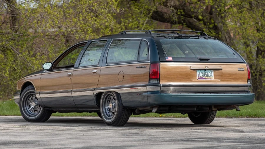 1996 Buick Roadmaster - Image 13 of 24
