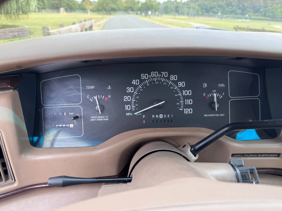 1996 Buick Roadmaster - Image 9 of 21
