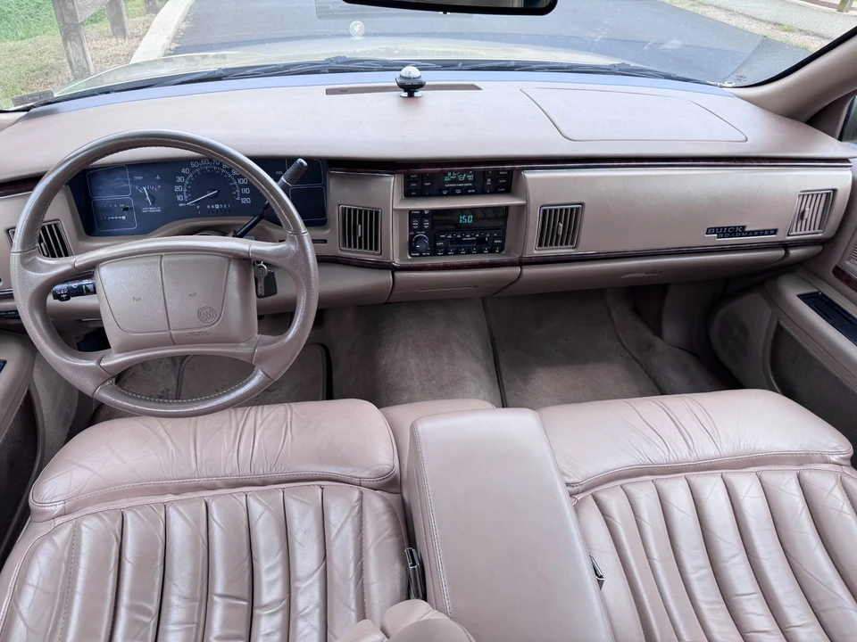 1996 Buick Roadmaster - Image 17 of 21