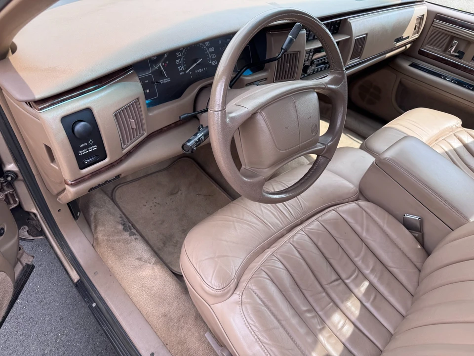 1996 Buick Roadmaster - Image 7 of 21