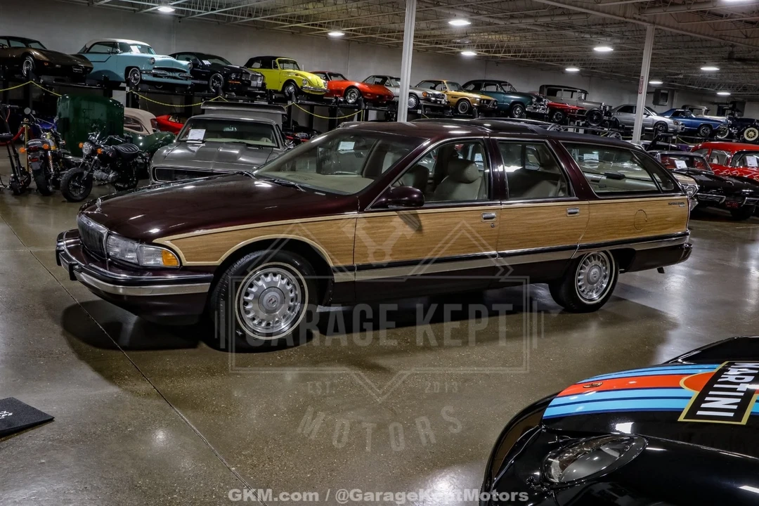 1996 Buick Roadmaster - Image 5 of 12