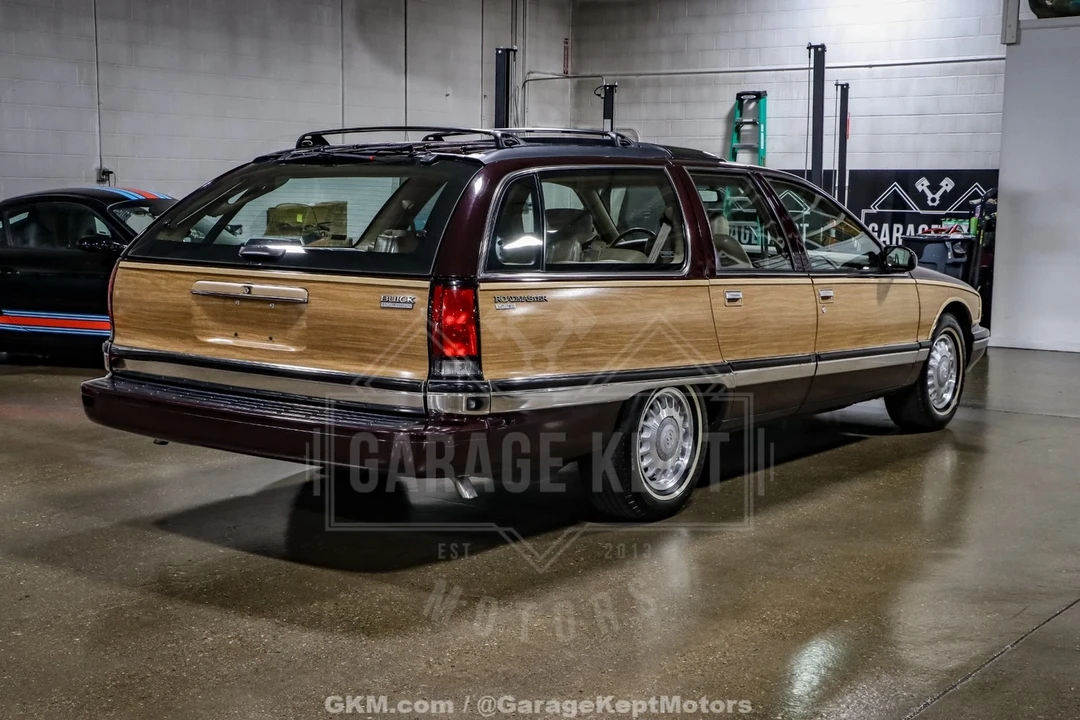 1996 Buick Roadmaster - Image 9 of 12